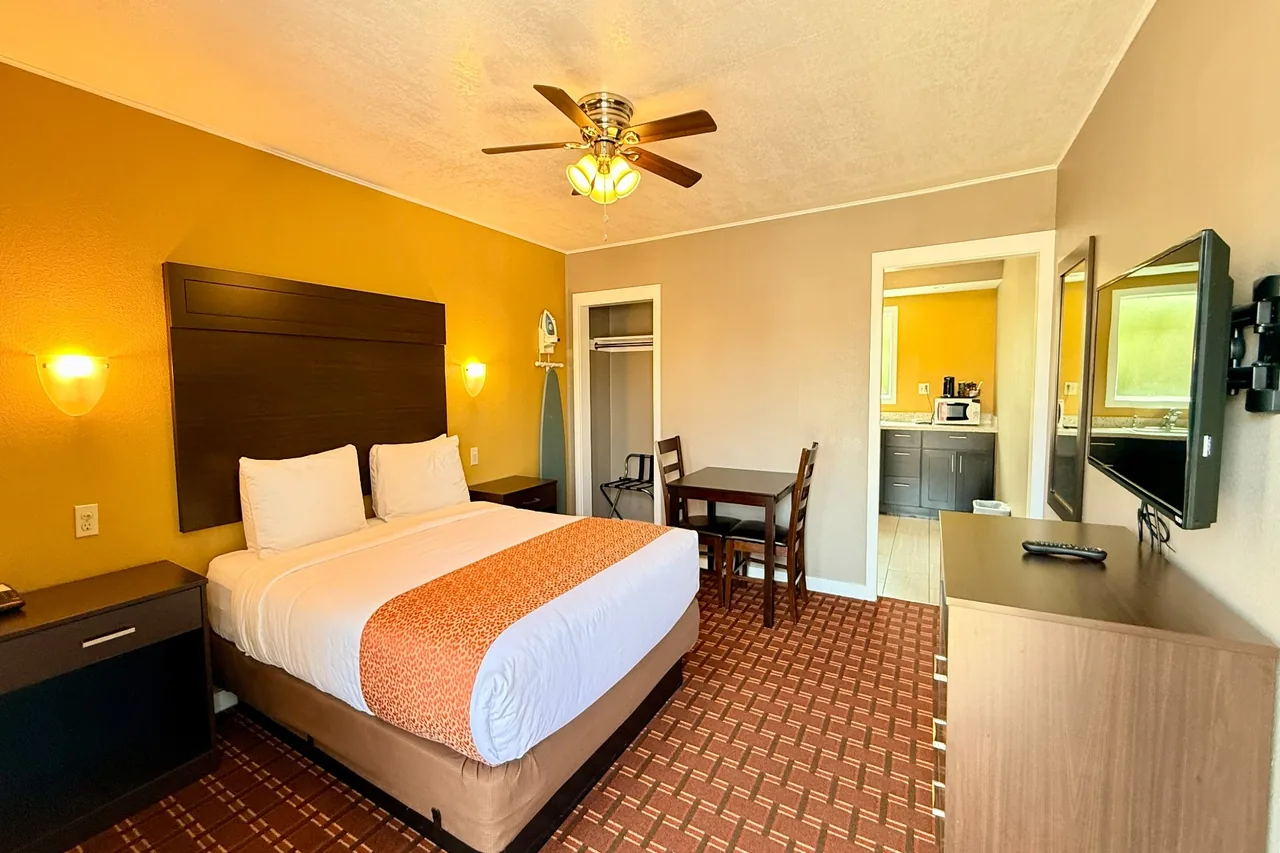 Guest room at Capitol Hill Motel Portland