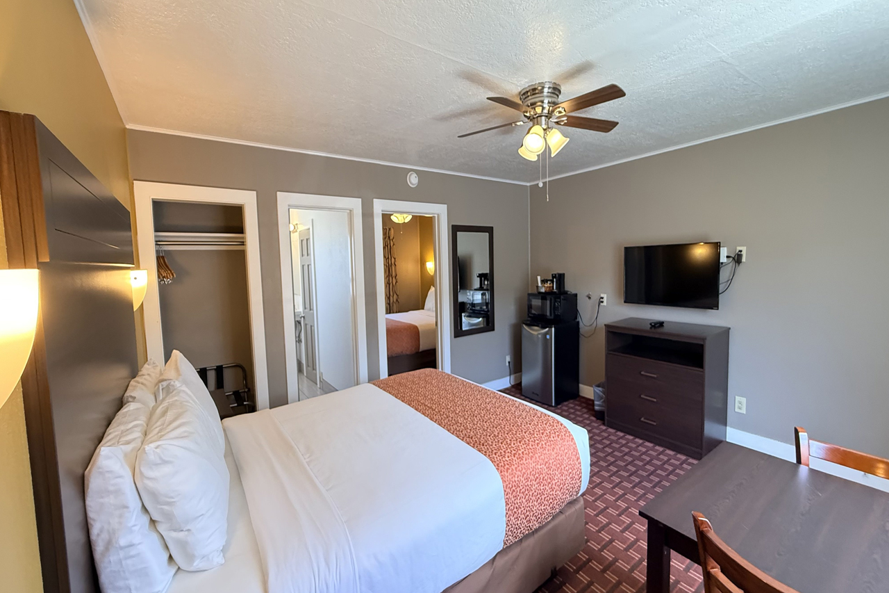 Standard Family Room at Capitol Hill Motel